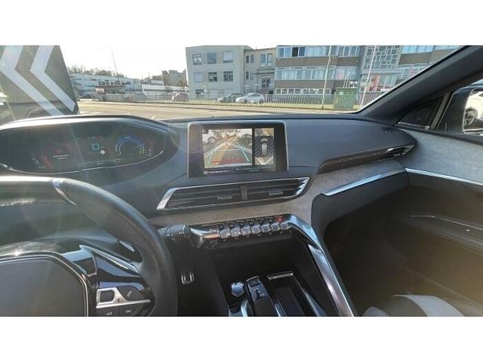 Peugeot 3008 Hybrid4 300 GT 1.6 Plug-In EU6d- Allrad Hybrid4 300 GT 1.6 Plug-In EU6d- Allrad