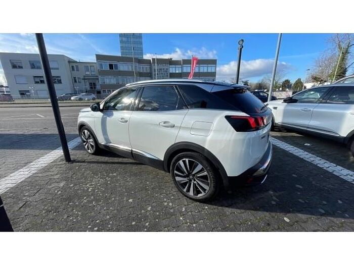 Peugeot 3008 Hybrid4 300 GT 1.6 Plug-In EU6d- Allrad Hybrid4 300 GT 1.6 Plug-In EU6d- Allrad