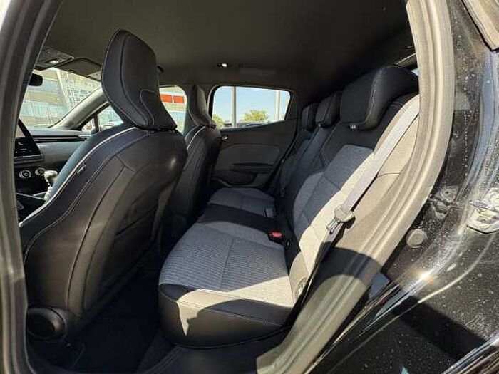 Renault Clio V Lutecia