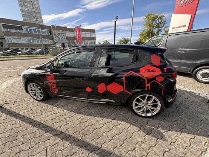 Renault Clio R. S. TCe 200