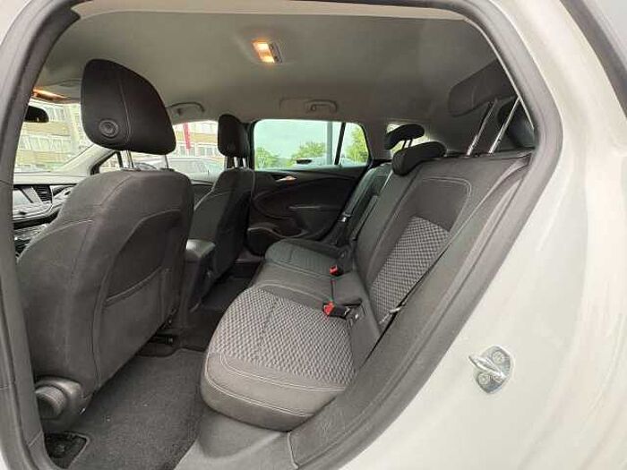 Opel Astra K Sports Tourer Active