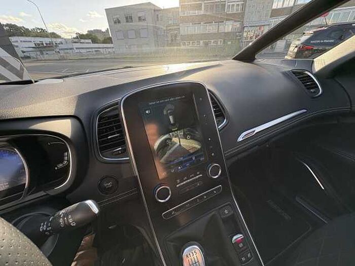 Renault Scenic IV Black Edition