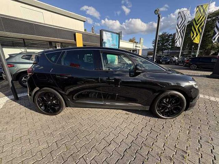 Renault Scenic IV Black Edition