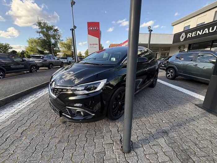 Renault Scenic IV Black Edition