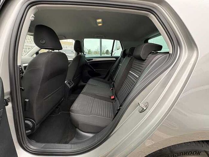 Volkswagen Golf VII 1.4 TSI Cup BMT