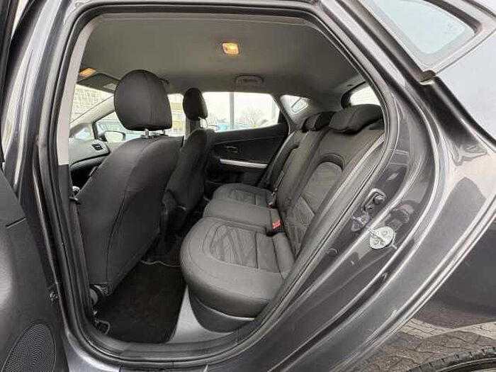 Kia cee'd / Ceed 1.4 CVVT Edition 7