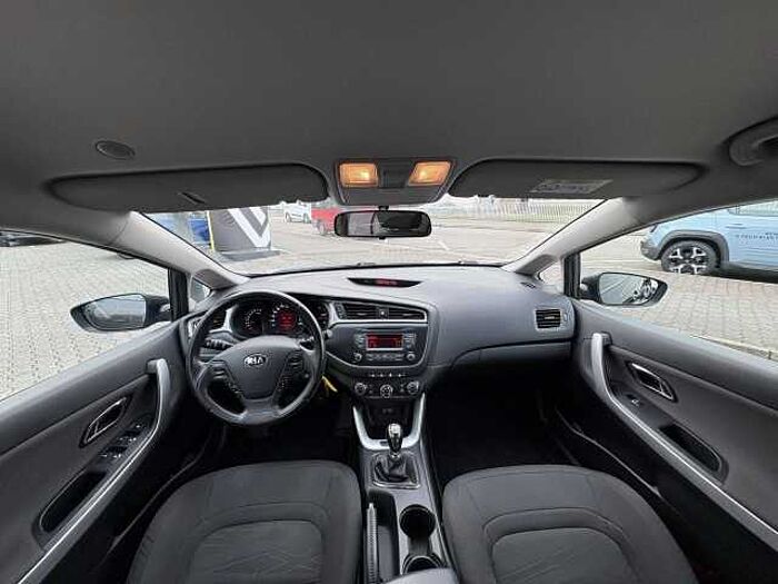 Kia cee'd / Ceed 1.4 CVVT Edition 7