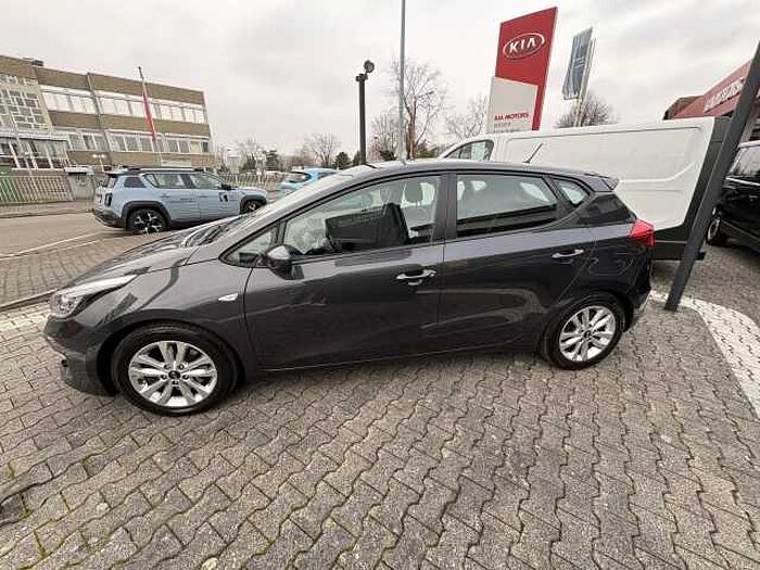 Kia cee'd / Ceed 1.4 CVVT Edition 7