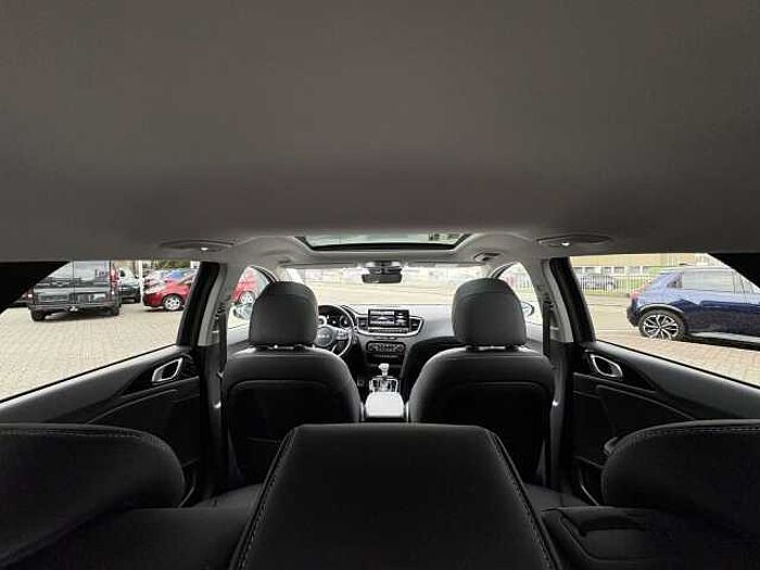 Kia cee'd / Ceed 1.6 Plug-in Hybrid Platinum Edition