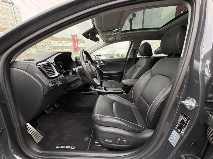 Kia cee'd / Ceed 1.6 Plug-in Hybrid Platinum Edition