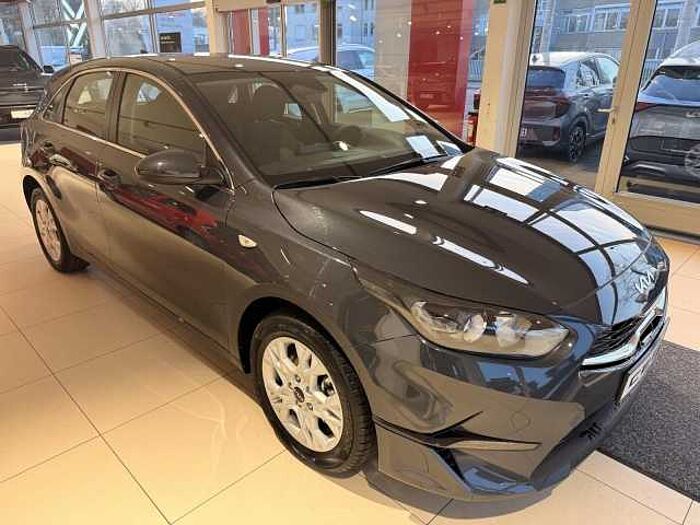 Kia cee'd / Ceed 1.5 T-GDI VIS KOMF+