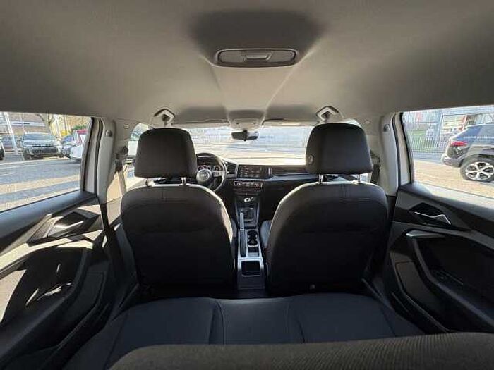 Audi A1 30 Sportback 1.0.TFSI basis