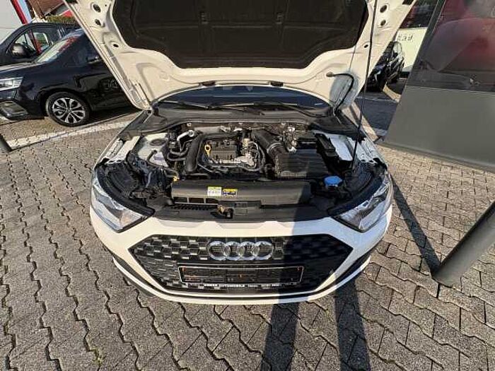 Audi A1 30 Sportback 1.0.TFSI basis