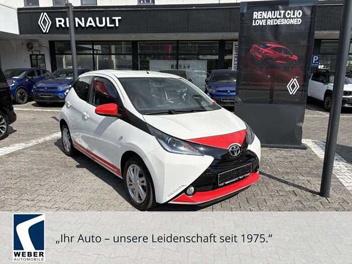 Toyota Aygo 1.0 x-play touch