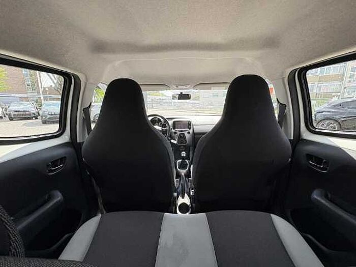 Toyota Aygo 1.0 x-play touch