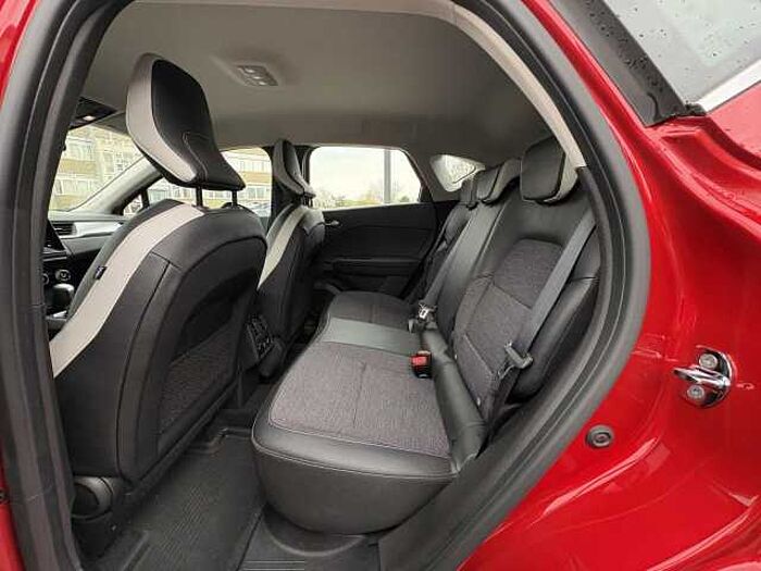 Renault Captur II 1.6 E-TECH Plug-in 160 Intens