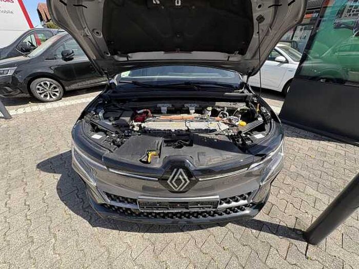 Renault Megane E-TECH Equilibre EV40 130hp boost charge