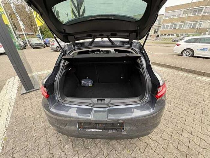Renault Megane IV 1.2 TCe 100 Energy Experience