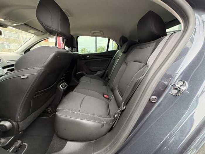 Renault Megane IV 1.2 TCe 100 Energy Experience