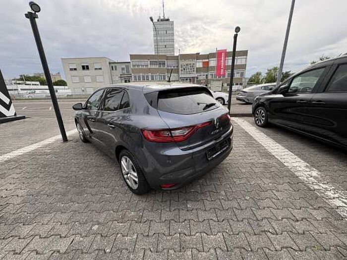 Renault Megane IV 1.2 TCe 100 Energy Experience