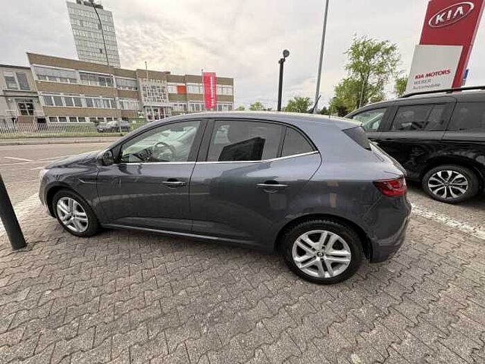 Renault Megane IV 1.2 TCe 100 Energy Experience