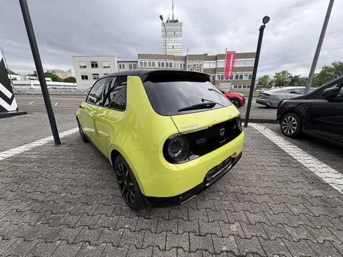Honda e Advanc Pakt 17' 17'