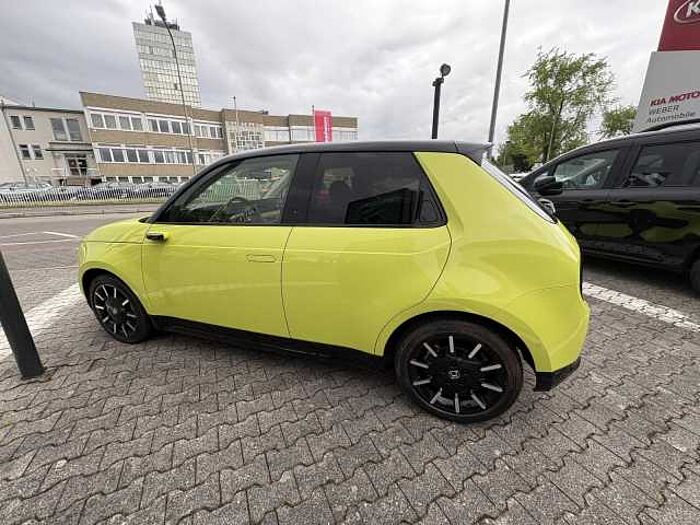 Honda e Advanc Pakt 17' 17'