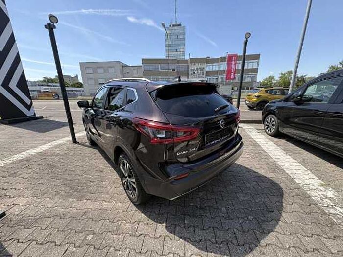 Nissan Qashqai 1.2 DIG-T N-Connecta