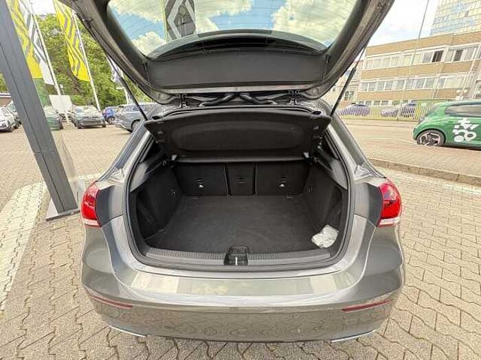 Mercedes-Benz A 200 AMG Line