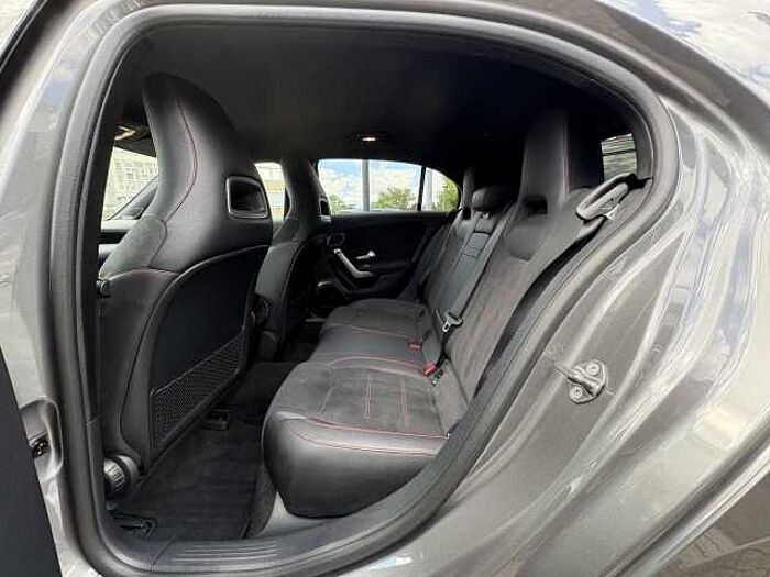Mercedes-Benz A 200 AMG Line
