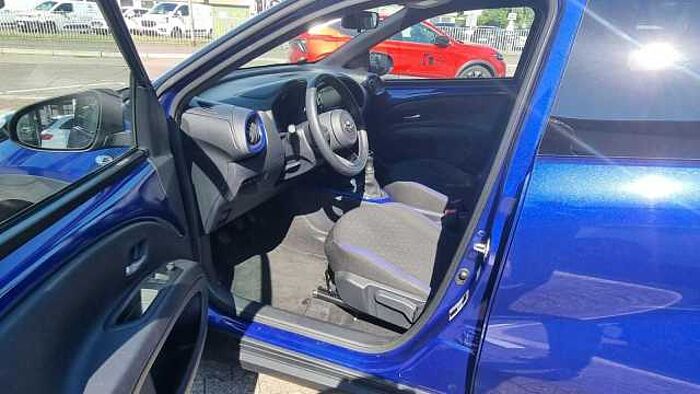 Toyota Aygo X 1.0 VVT-i Pulse