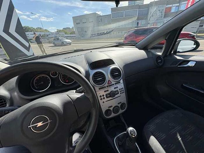 Opel Corsa D 1.2 Twinport Edition
