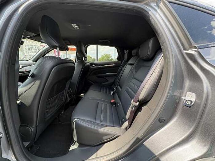 Renault Arkana 1.6 E-TECH 145 E-Tech Engineered