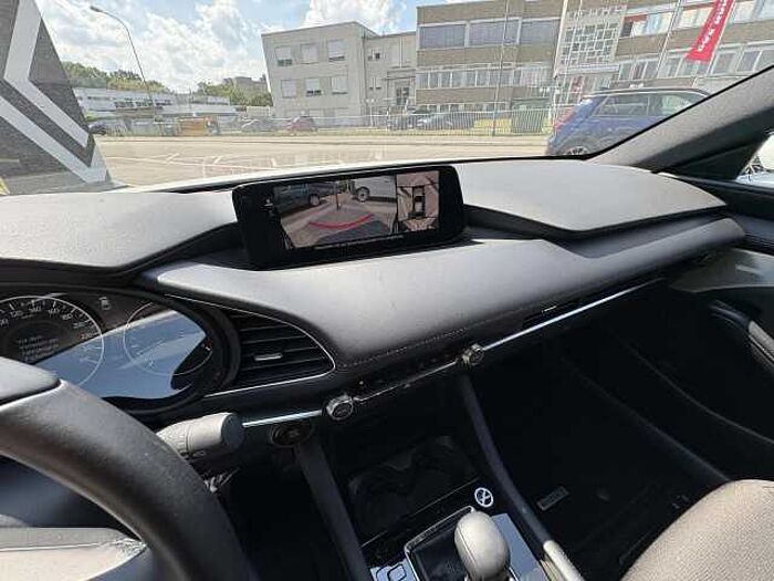 Mazda 3 2,5-Liter e-Skyactiv G 140 Centre-Line