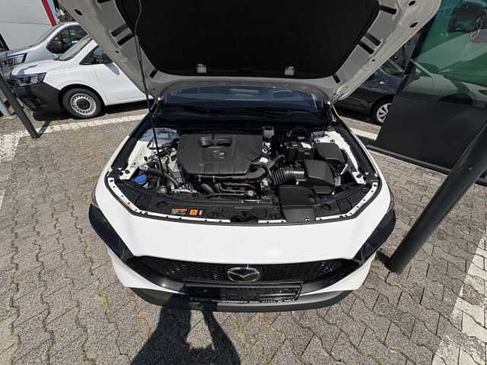 Mazda 3 2,5-Liter e-Skyactiv G 140 Centre-Line