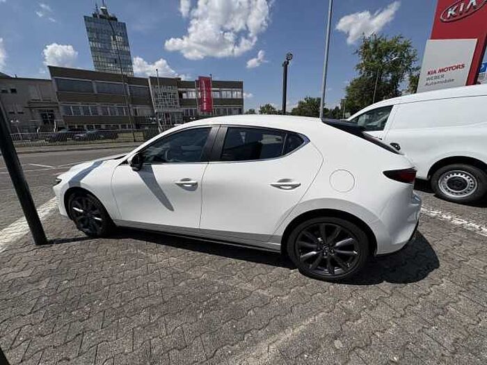 Mazda 3 2,5-Liter e-Skyactiv G 140 Centre-Line
