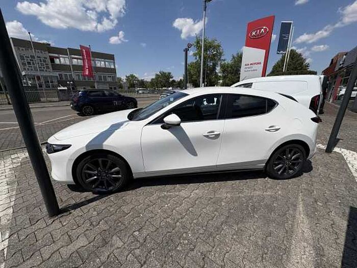 Mazda 3 2,5-Liter e-Skyactiv G 140 Centre-Line