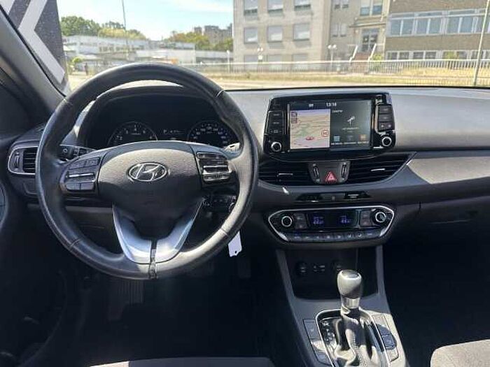 Hyundai i30 1.4 T-GDI Passion +