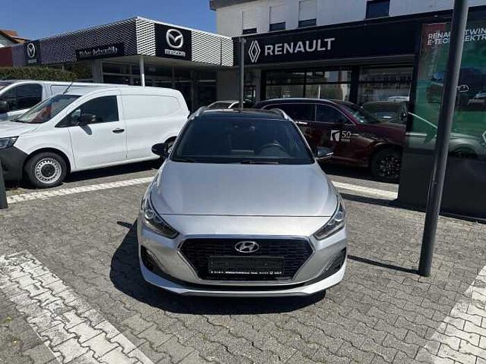 Hyundai i30 1.4 T-GDI Passion +