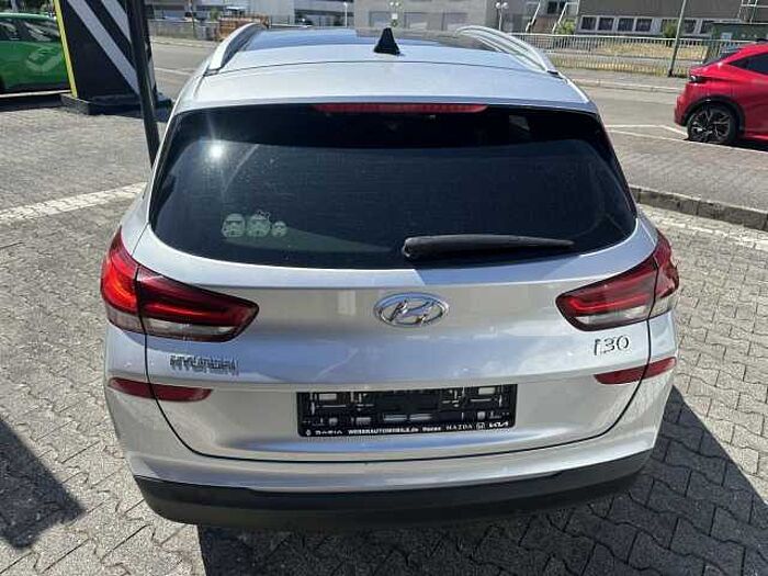 Hyundai i30 1.4 T-GDI Passion +