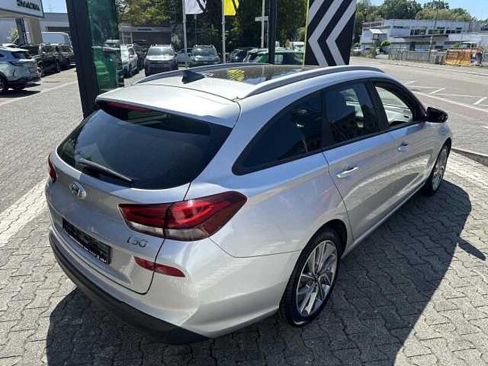Hyundai i30 1.4 T-GDI Passion +