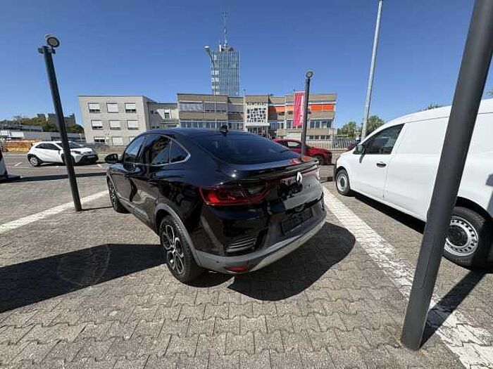 Renault Arkana 1.6 E-TECH Hybrid 145 Intens