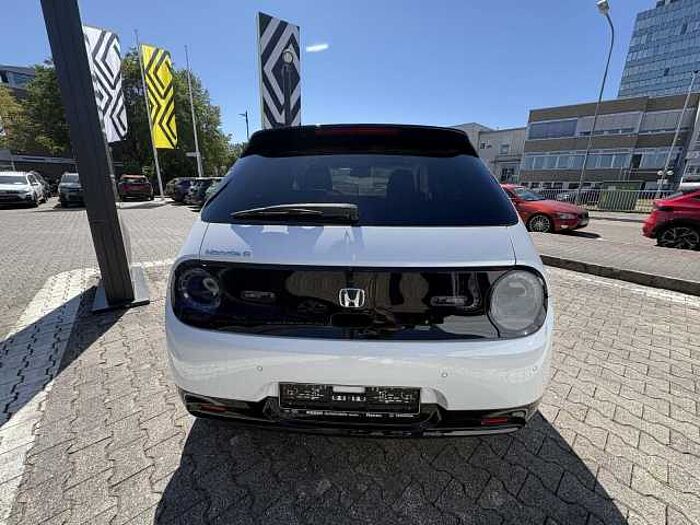 Honda e Advanc Advance