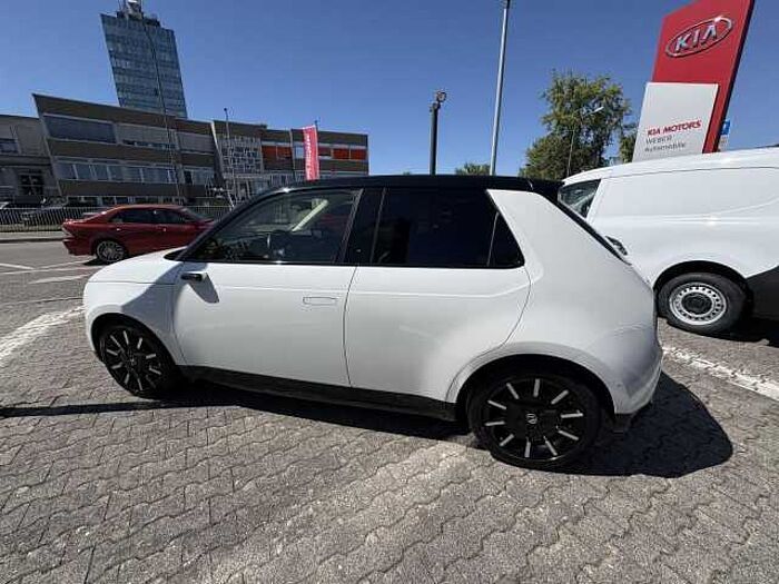 Honda e Advanc Advance