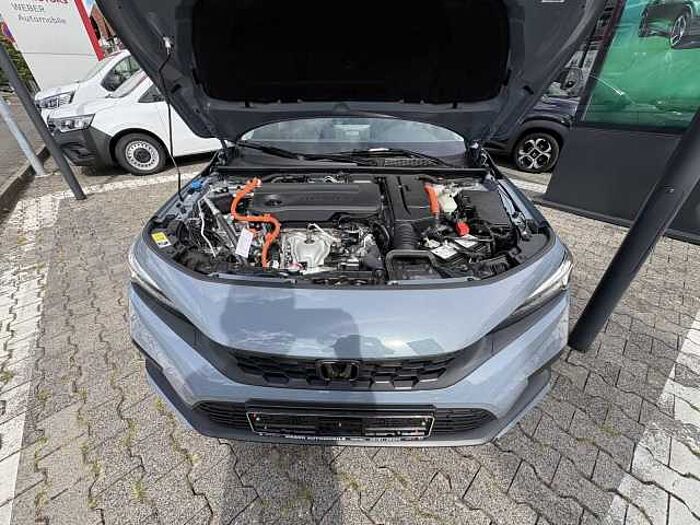 Honda Civic e:HEV Advance AHK Black-Emblem-Kit