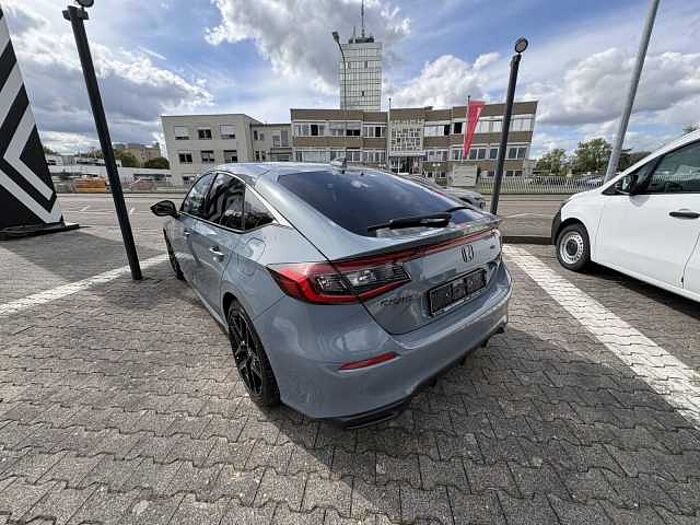 Honda Civic e:HEV Advance AHK Black-Emblem-Kit