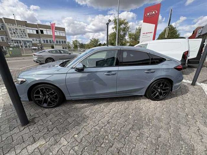 Honda Civic e:HEV Advance AHK Black-Emblem-Kit