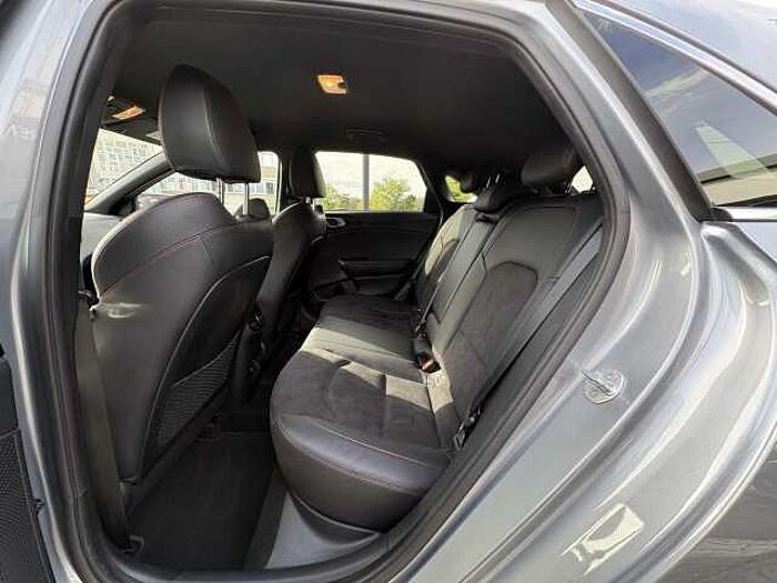 Kia cee'd / Ceed 1.6T-GDI GT