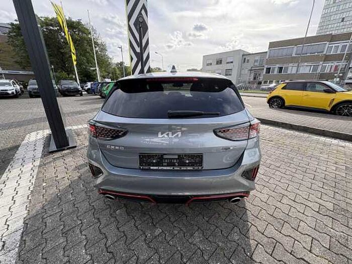 Kia cee'd / Ceed 1.6T-GDI GT