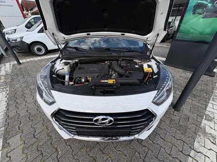 Hyundai i40 1.7 CRDi Premium Blue